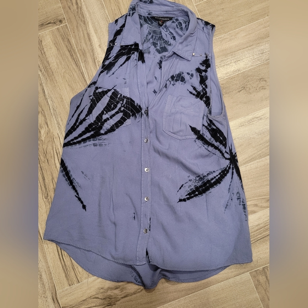 Rock and Republic shirt tyedye studs M